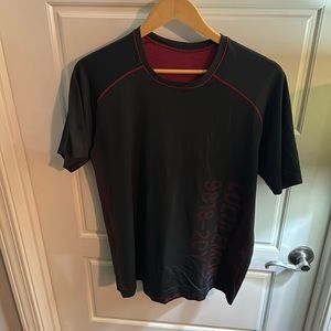 Lululemon workout top